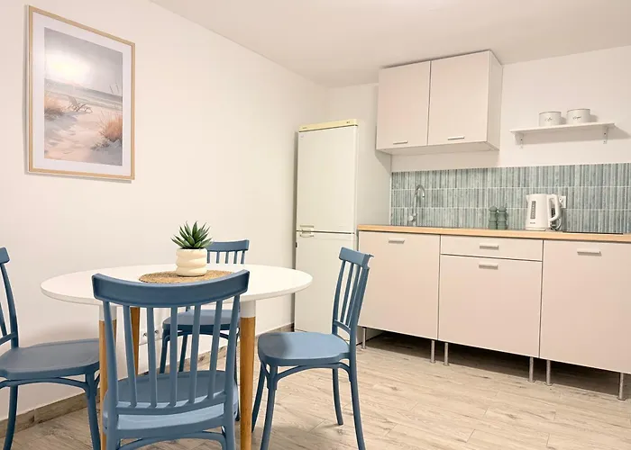 Mieszkanie Brzezno I Apartment *